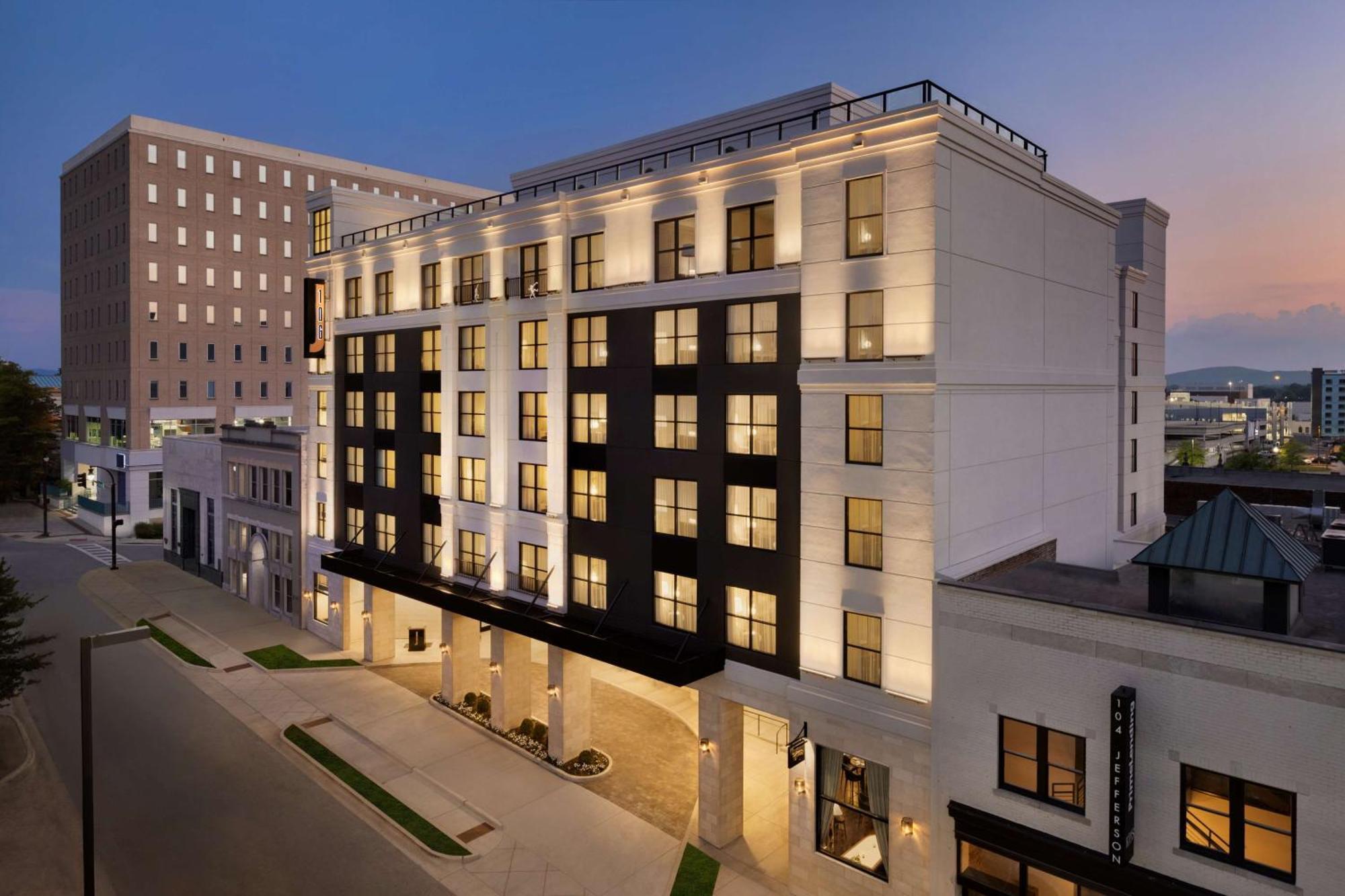 106 Jefferson Huntsville, Curio Collection By Hilton Kültér fotó